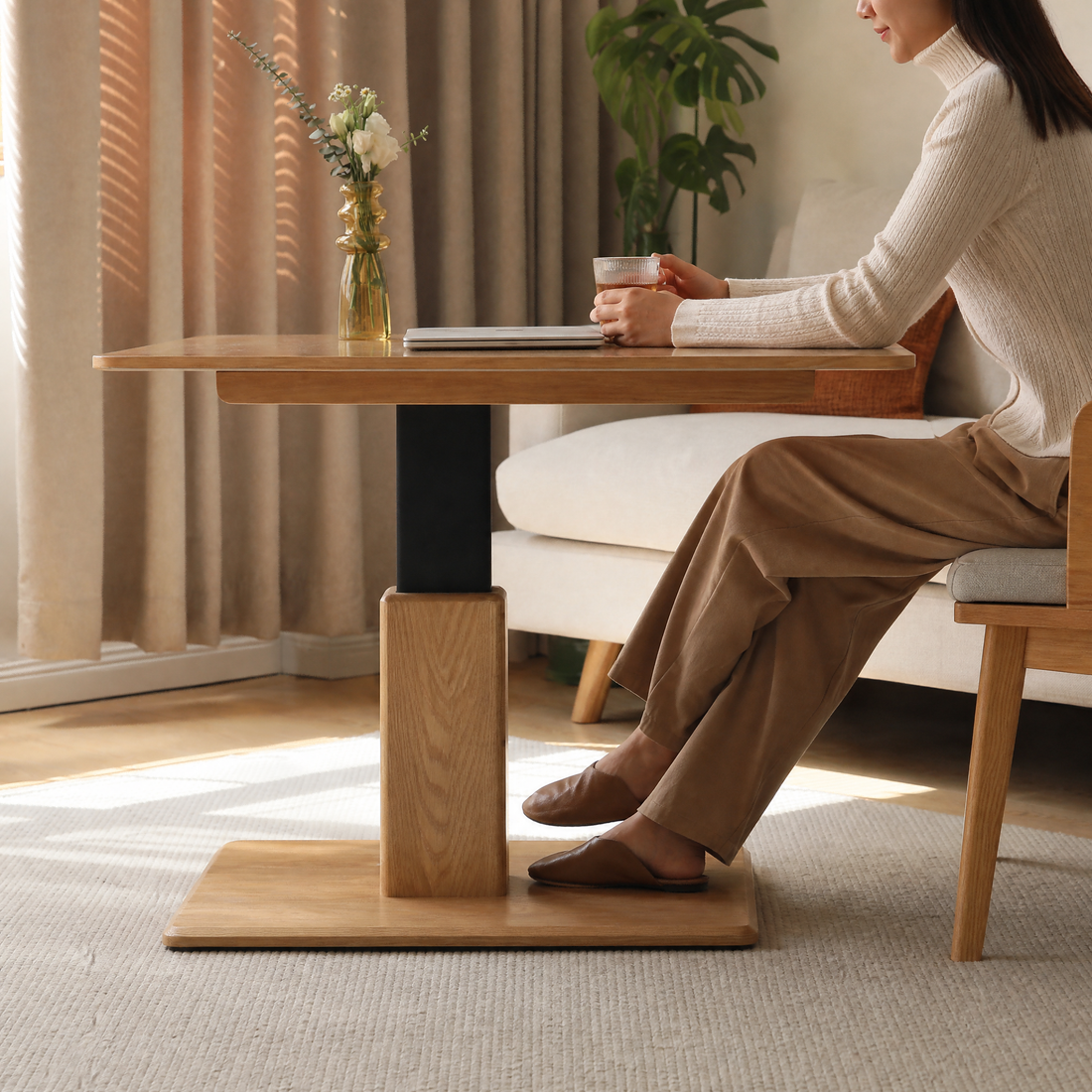 Solid rubberwood base offers generous legroom