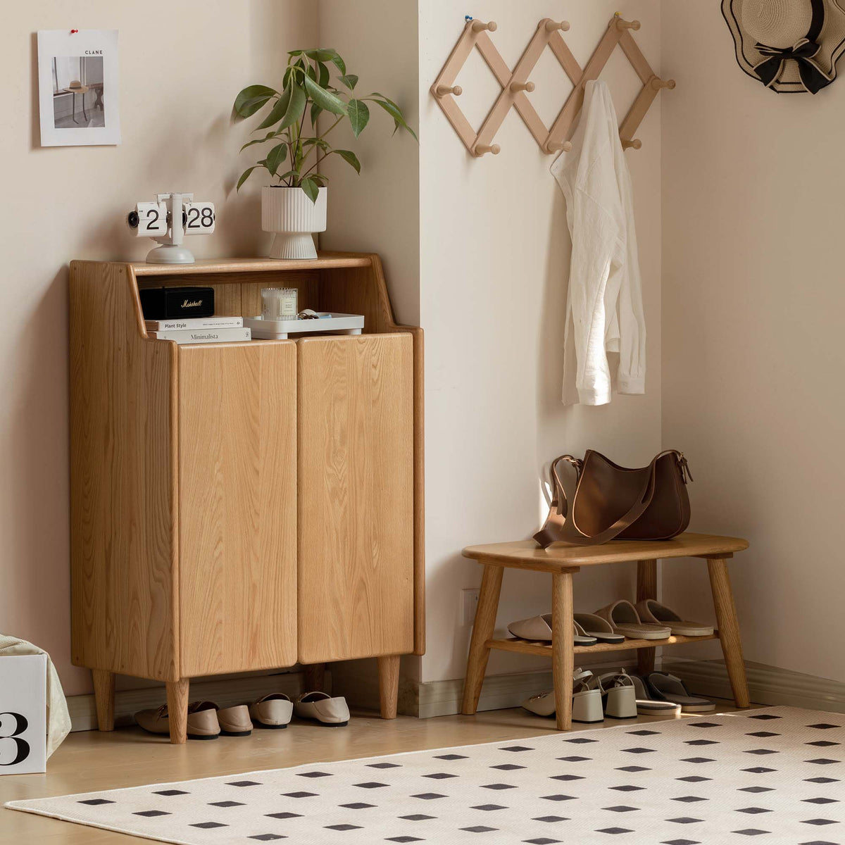 Solid Wood Shoe Cabinet with Doors 4-Tier Adjustable