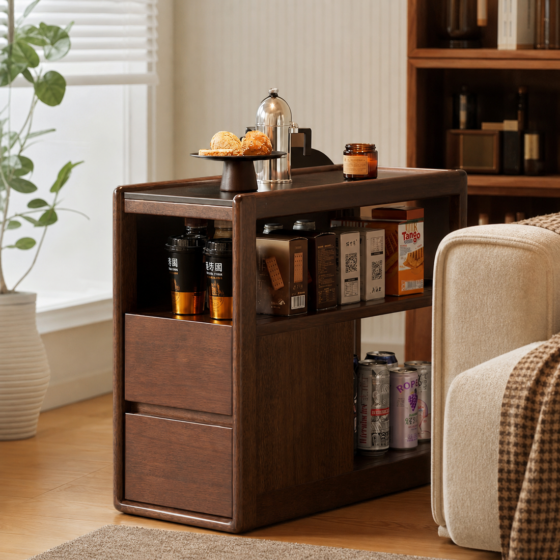 Ample storage with versatile compartments